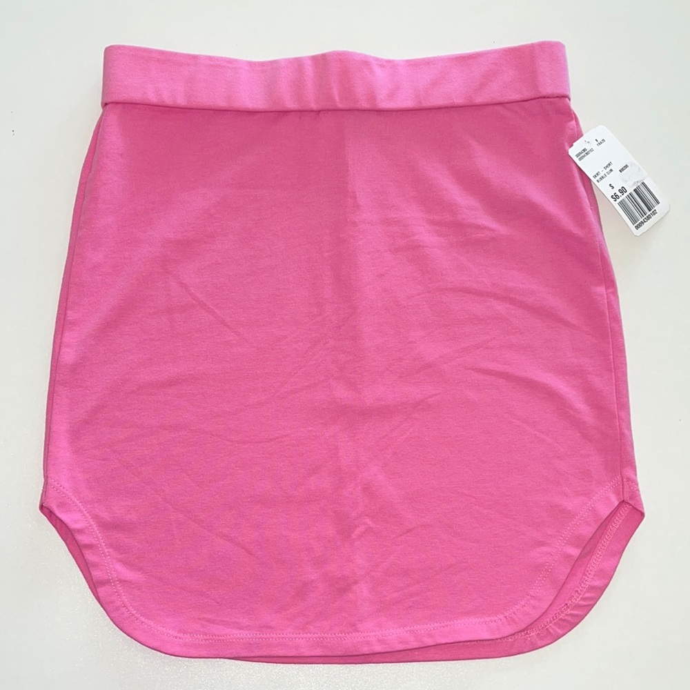 Cotton pink stretchy pink mini skirt unique side nwt 💘💘💘